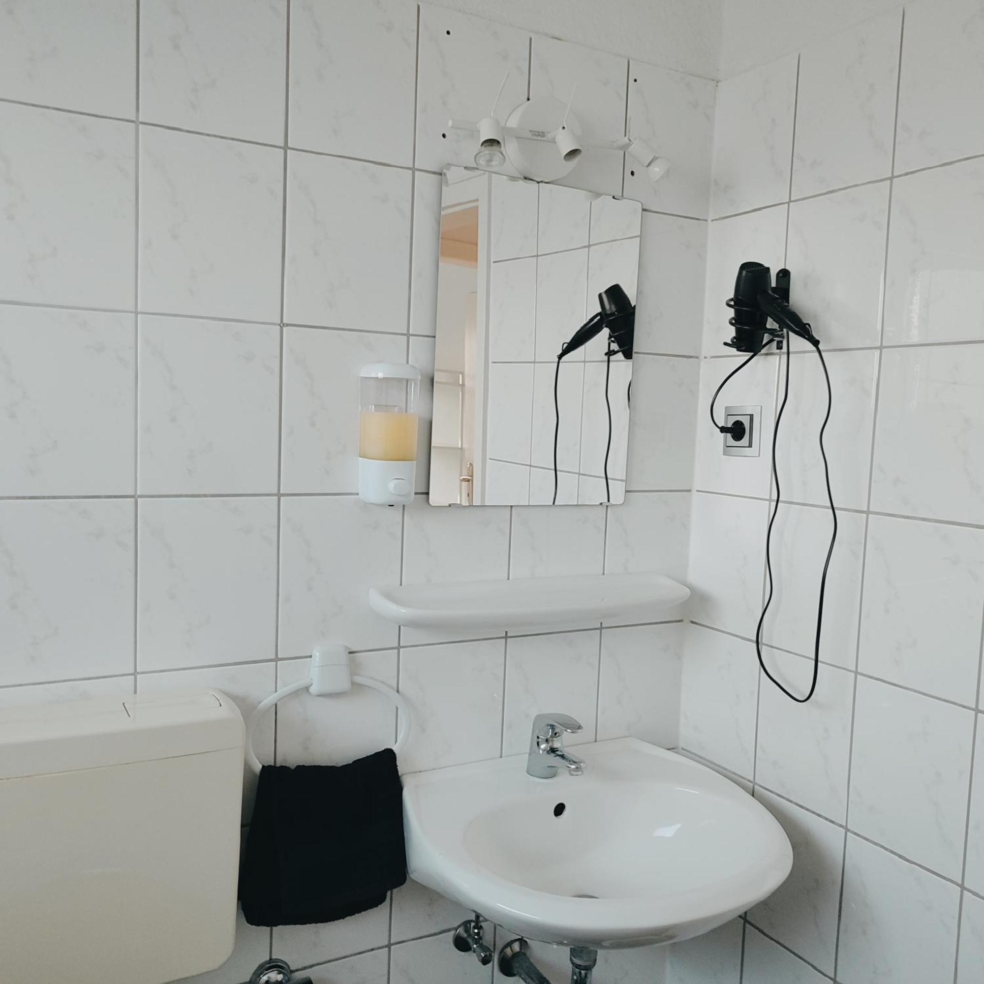 Monteur-Ferien-Messewohnung Mettmann 6 Personen 2 Og Екстер'єр фото